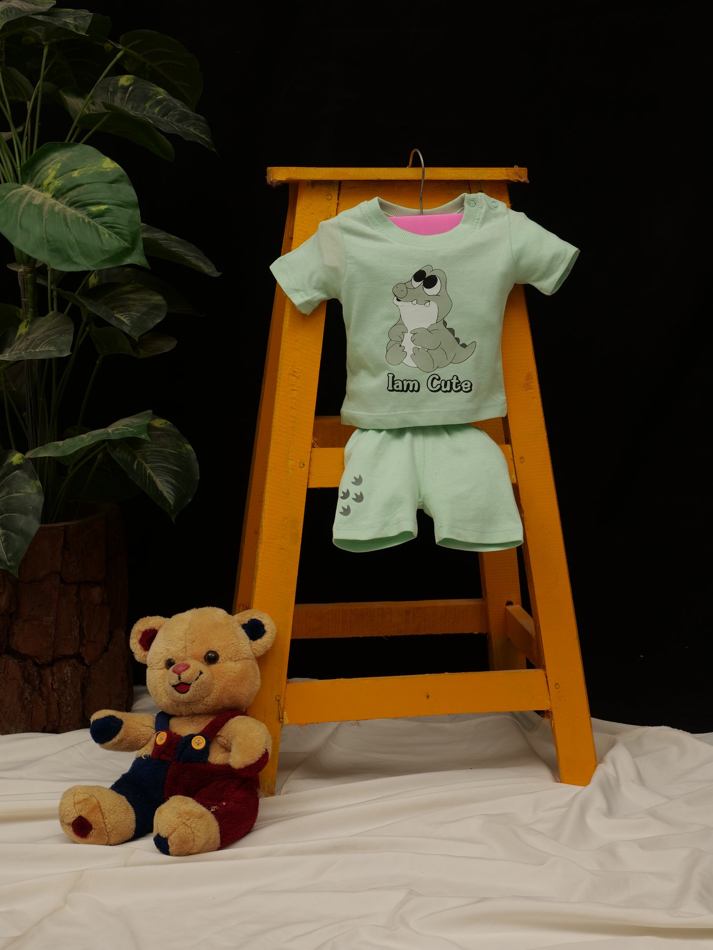 Adorable Baby Croc Two-Piece Set - GREEN (DINO CHEST PRINT)